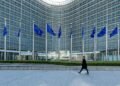 Politico назвало дату важного решения ЕС по Украине и Молдове