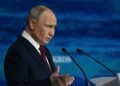 Обиделся на письмо и не хочет мира: что Путин наговорил об Украине в Петербурге