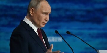 Обиделся на письмо и не хочет мира: что Путин наговорил об Украине в Петербурге
