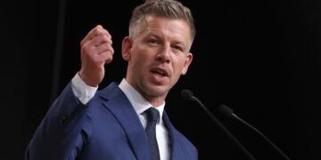 Мадьяр разморозил деньги ЕС на оружие Украине, которые ветировал Орбан, — Politico