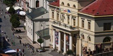 Польский город убрал флаг Украины с ратуши из-за решения Зеленского