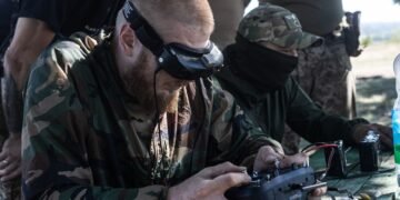 Дроны ССО ударили по двум крупным нефтехранилищам в Крыму (яркое видео)