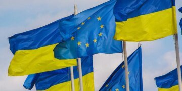 Україна отримала перший транш у 3,2 млрд євро за кредитом від ЄС — куди підуть гроші