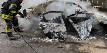 В Сумской области дроны попали в торговый центр. ФОТО