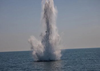 В Румынии уничтожили пять морских дронов в Чёрном море