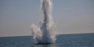 В Румынии уничтожили пять морских дронов в Чёрном море