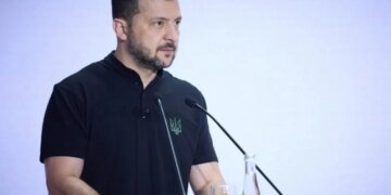 Ставка на выживание городов: Зеленский назвал критическую потребность в 300 ракет ПВО