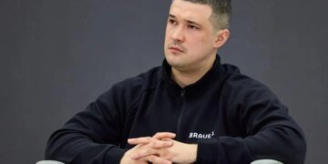 «В Украине хотят уволить одного из лучших министров обороны», — украинцы бьют в набат по поводу кадровых решений в Кабмине