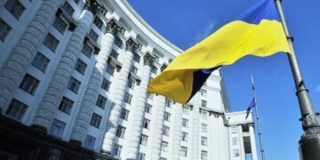 Правительство готовит новую формулу расчета пенсий: для части украинцев выплаты могут увеличиться почти вдвое