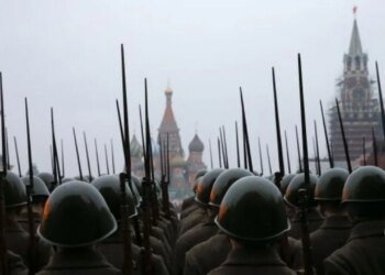 В кулуарных торгах Москва нагло требует отдать ей еще Харьковщину и Сумщину, – Bloomberg