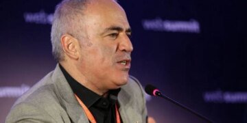 «Вы не имеете морального права говорить», — Каспаров рассказал «хорошим русским», кто в этой войне агрессор, а кто жертва. ВИДЕО