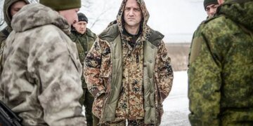 Сдали назад: топ-пропагандист Прилепин случайно растоптал главную историческую байку Путина