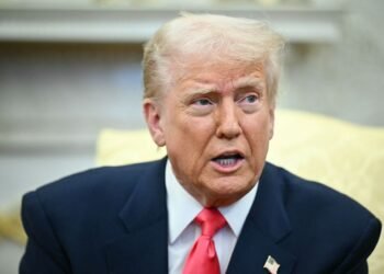 Трамп о слухах вокруг смерти сенатора Грэма: ФБР тратит время