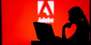 Застосунок від Adobe зможе прибирати зайві об’єкти та змінювати фото за описом