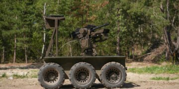 Україна отримала нового бойового робота Droid TW 40 із 40-мм гранатометом