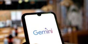 Застосунок Google Gemini наблизився до 1 млрд активних користувачів на місяць