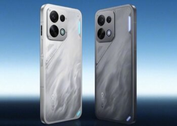 Oppo представила K15 із вбудованим вентилятором охолодження та батареєю на 8000 мА-год