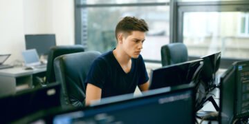 Headway Inc запровадила роль Product Engineer для розробників