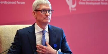 Apple не планувала підвищувати ціни на Mac і iPad – Тім Кук пояснив причину