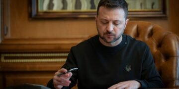 Зеленский подписал продление мобилизации и военного положения еще на 90 дней