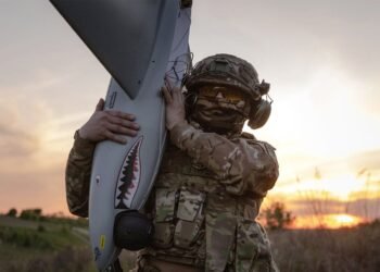 США и Франция помогли Украине найти слабые места ПВО России для ударов дронами, — FT