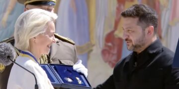 Зеленский наградил фон дер Ляйен орденом, которого еще ни у кого нет