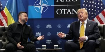 Трампу понравилась встреча с Зеленским, их отношения совсем другие, — Госдеп