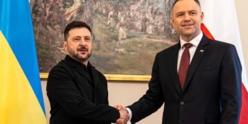 Навроцкий встретился с Зеленским и объяснил, почему Польша должна говорить с Украиной