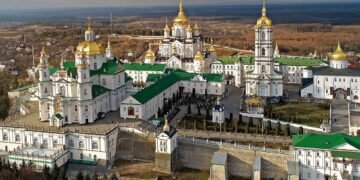 Почаевской лавре определили дедлайн для разрыва связей с РПЦ