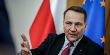 Польша поставила точку по вопросу миротворцев в Украине, но помочь готова