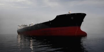 США наказали Иран за атаки на суда в Ормузском проливе