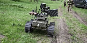 ВСУ нужны работы и экзоскелеты: Brave1 предлагает миллионы оружейникам