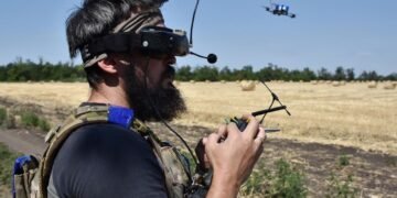 Германия оплатит для Украины 50 тысяч дронов, которые сами находят цели, — Reuters
