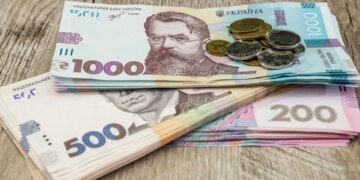 Які доплати отримають українці до Дня Незалежності
