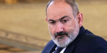 Президент Армении вернул Пашиняну кресло главы правительства