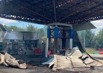Атака на АЗС в Криворожском районе: число раненых растет, полиция показала последствия