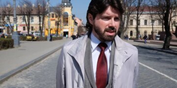 Андрей Новак. Кому война, а кому мать родная — в Украине тоже есть те, кто наживается на войне