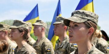 Людей не хватает: на Западе заговорили о мобилизации женщин в Украине