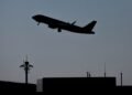 Глушіння GPS в Україні й РФ вже завдає проблем цивільній авіації в Європі: наскільки це небезпечно