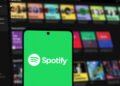 Spotify почне позначати ШІ-артистів і прибере їх із рекомендацій