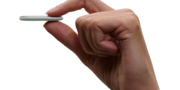Google представила конкурента AirTag – трекер Pixel Tag із UWB та автономністю до року