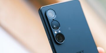 Sony пояснила, чому не відмовляється від microSD і 3,5-мм роз’єму в Xperia