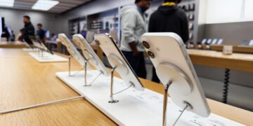iPhone 17 наздогнав флагмани Samsung та Oppo у тесті камер