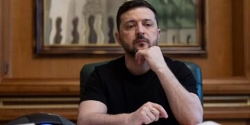 Три кольца ПВО и триллион рублів убытков: Зеленский об ударах вглубь РФ