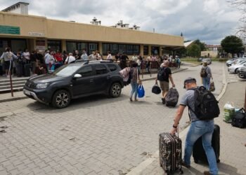 В Польше оппозиция предлагает депортировать безработных украинских мужчин