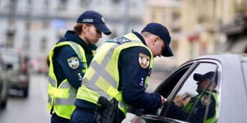 Может ли полиция оштрафовать, если водитель забыл дома права: что говорит закон