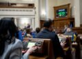 Рада будет работать во время тревог, голосование будет через QR-код, — нардеп
