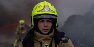 РФ атаковала Кривой Рог ракетами: в городе перебои со светом, пожар и пострадавшие
