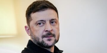 Зеленский не может найти кандидата на должность посла Украины в США, — Politico