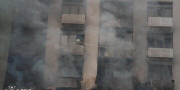 В Киеве после ночной атаки — 8 погибших, среди пострадавших двое детей. ФОТО